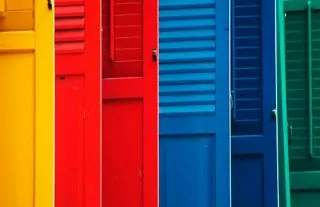 Как подобрать цвет межкомнатной двери