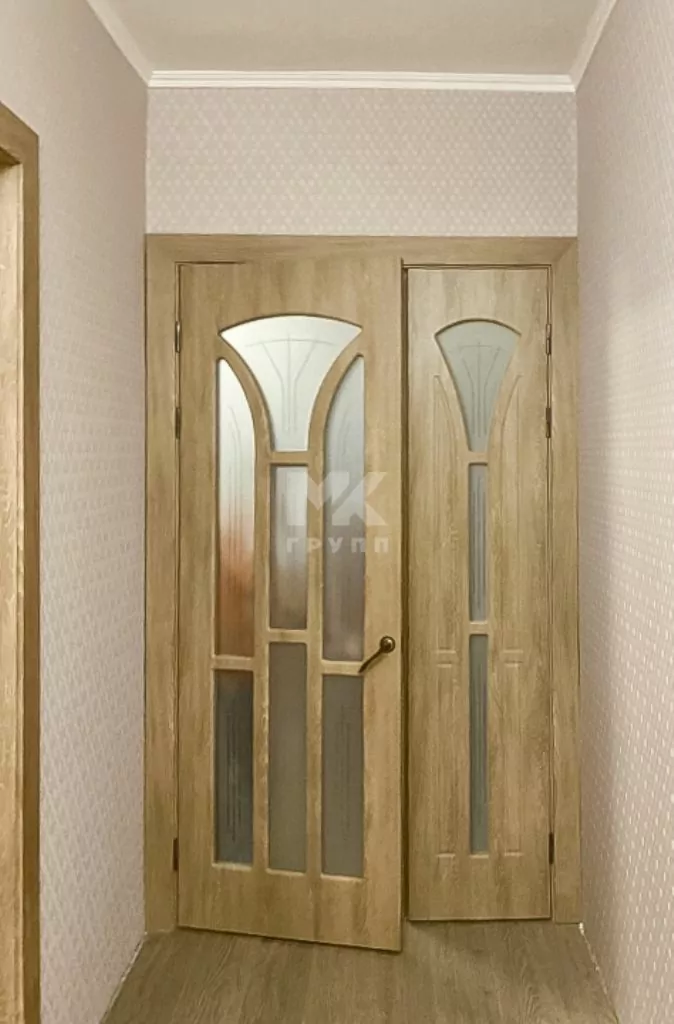 Dream Doors Лотос 4. Dream Doors Лотос 4, цвет Дуб шале натуральный. Стекло матовое с рисунком.