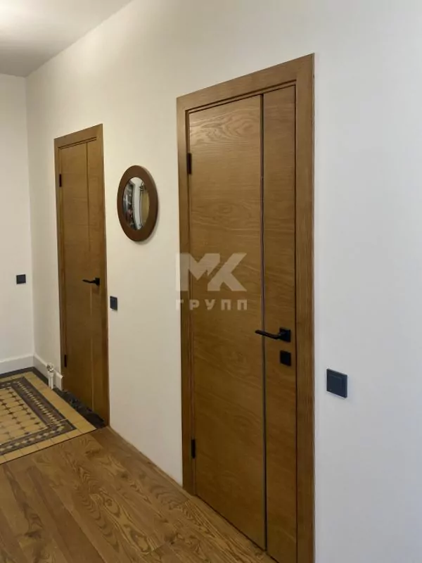 Сити ДОРС: ПО Лучия 1. Сити ДОРС: ПО Лучия 1, цвет дуб медовый. Стекло: Триплекс бронза.