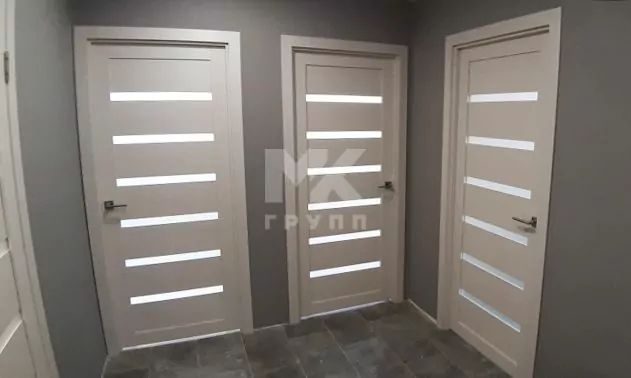 МК Групп: ПО КЛ-7. МК Групп: ПО КЛ-7, цвет лиственница белая. Стекло: Матовое белое.